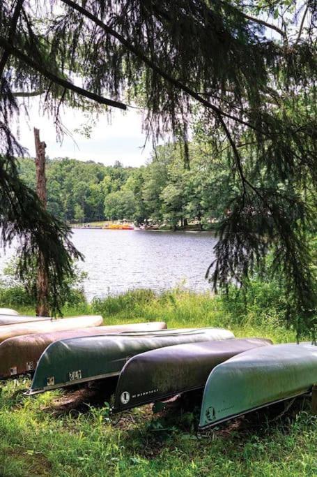 Modern Cabin With Hot Tub Grill Lake Beach Wineries Hiking Fishing And Hershey Park Family And Pet Friendly Superhosts On Ab&B Mount Gretna Екстериор снимка