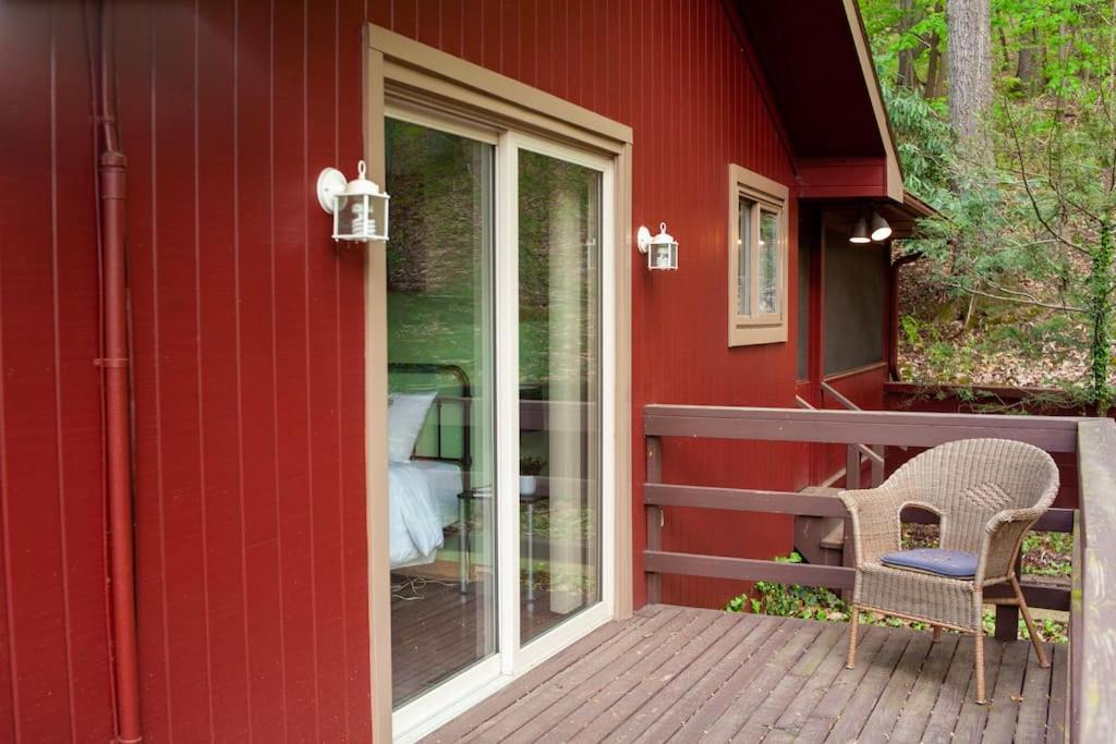 Modern Cabin With Hot Tub Grill Lake Beach Wineries Hiking Fishing And Hershey Park Family And Pet Friendly Superhosts On Ab&B Mount Gretna Екстериор снимка