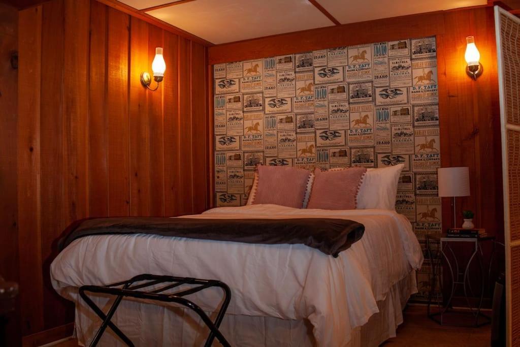 Modern Cabin With Hot Tub Grill Lake Beach Wineries Hiking Fishing And Hershey Park Family And Pet Friendly Superhosts On Ab&B Mount Gretna Екстериор снимка